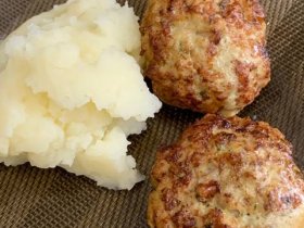 Курячі котлети із сиром