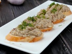 Хацилім - закуска з баклажанів