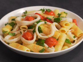 Паста з кальмарами
