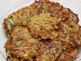 Деруни з сиром та грибами