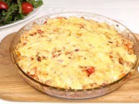 Запіканка з овочами та фаршем