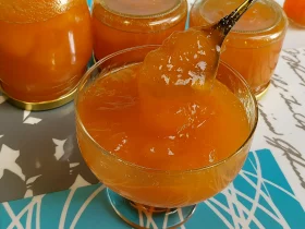 Абрикосове варення-джем на сковороді