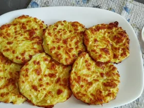 Кабачкові оладки з сиром в духовці