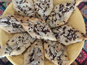 Галети з насінням льону без цукру та яєць