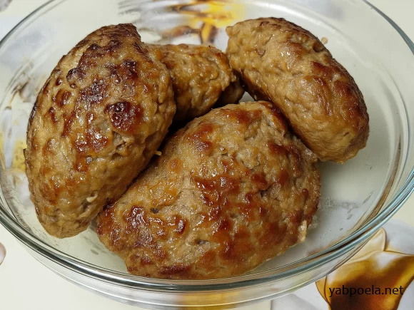 Соковиті та ніжні котлети з батоном (Секрет 30% хліба)