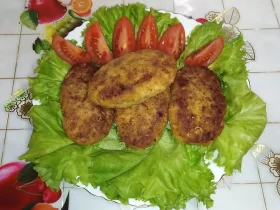 Рибні котлети зі щуки з креветками