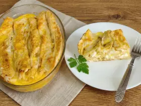 Лінива ачма з лаваша з сиром у духовці