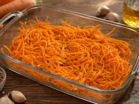Ідеальна домашня морква по-корейськи: хрустка та пікантна