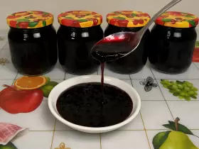 Варення з чорної смородини