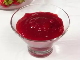 Полуничний конфітюр на зиму
