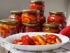 Запечений маринований перець на зиму без шкірки